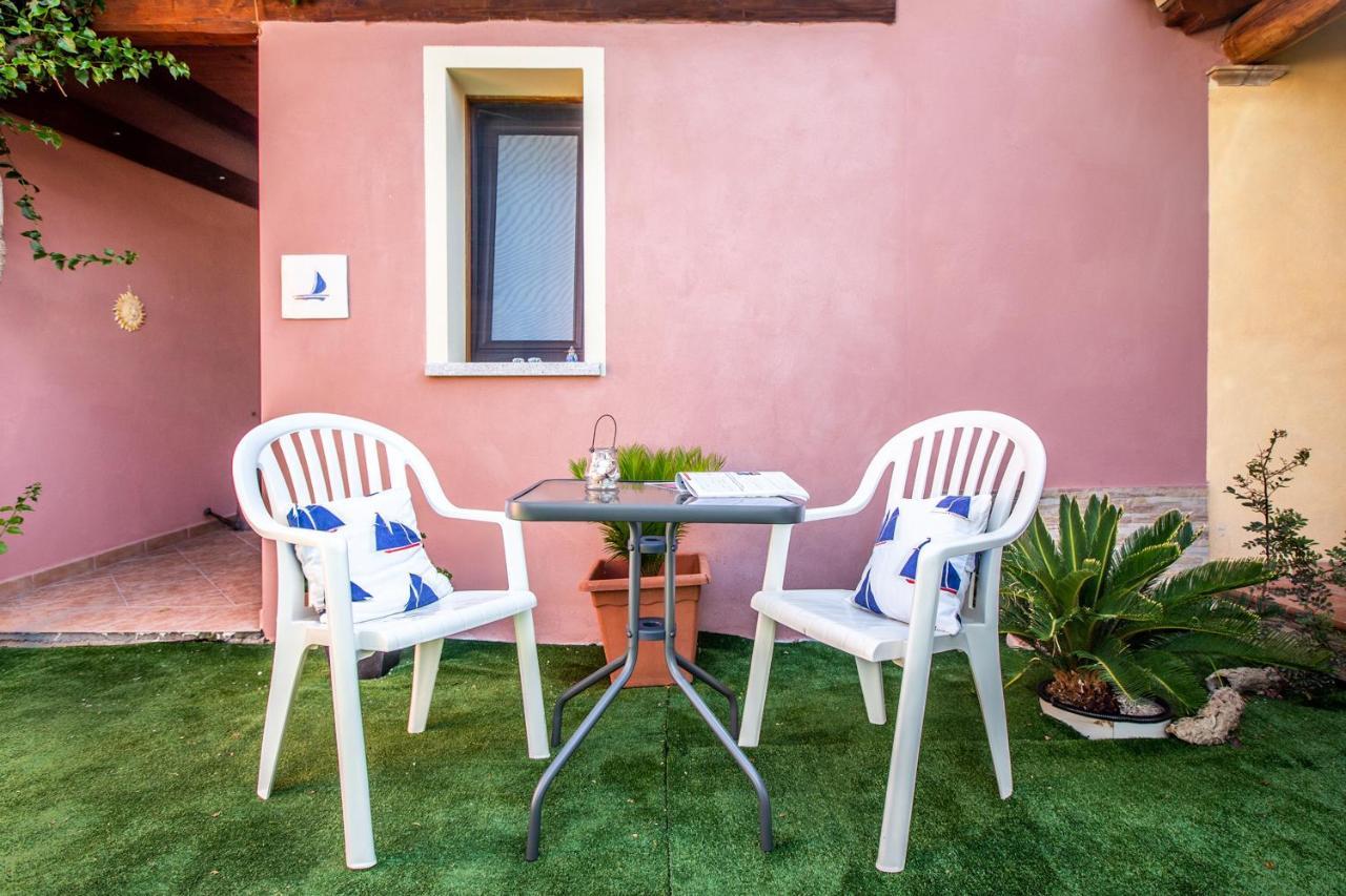 B&B La Vela Chia Εξωτερικό φωτογραφία