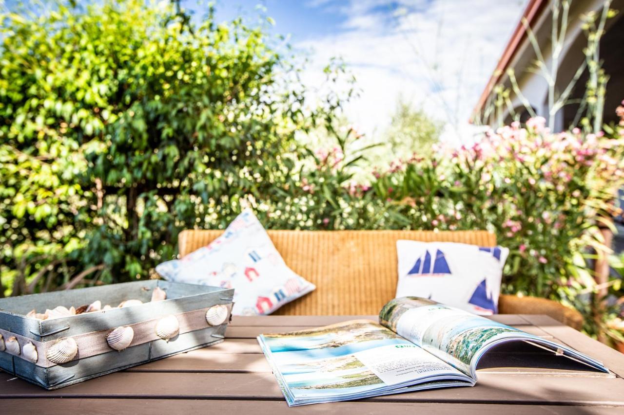 B&B La Vela Chia Εξωτερικό φωτογραφία