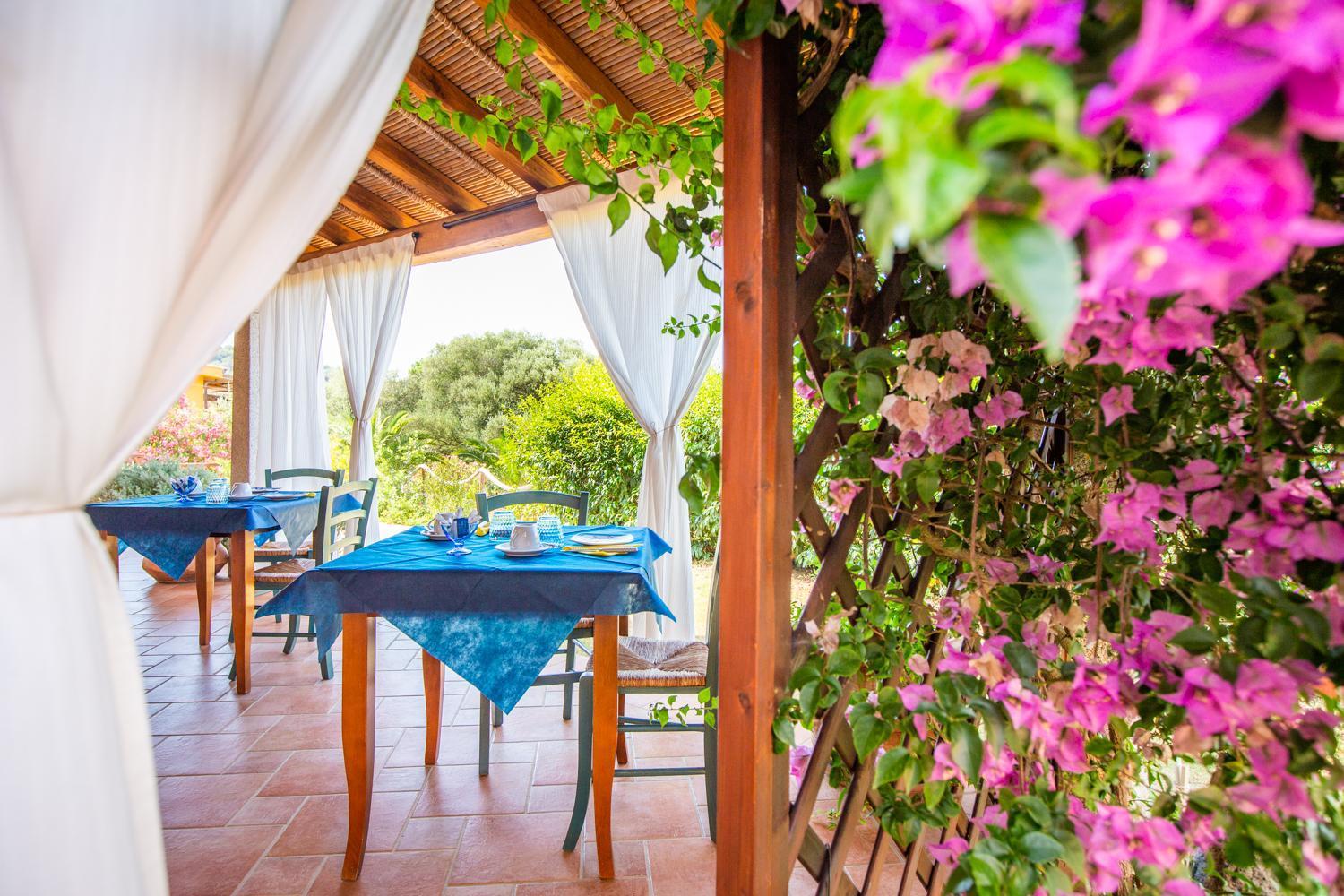 B&B La Vela Chia Εξωτερικό φωτογραφία